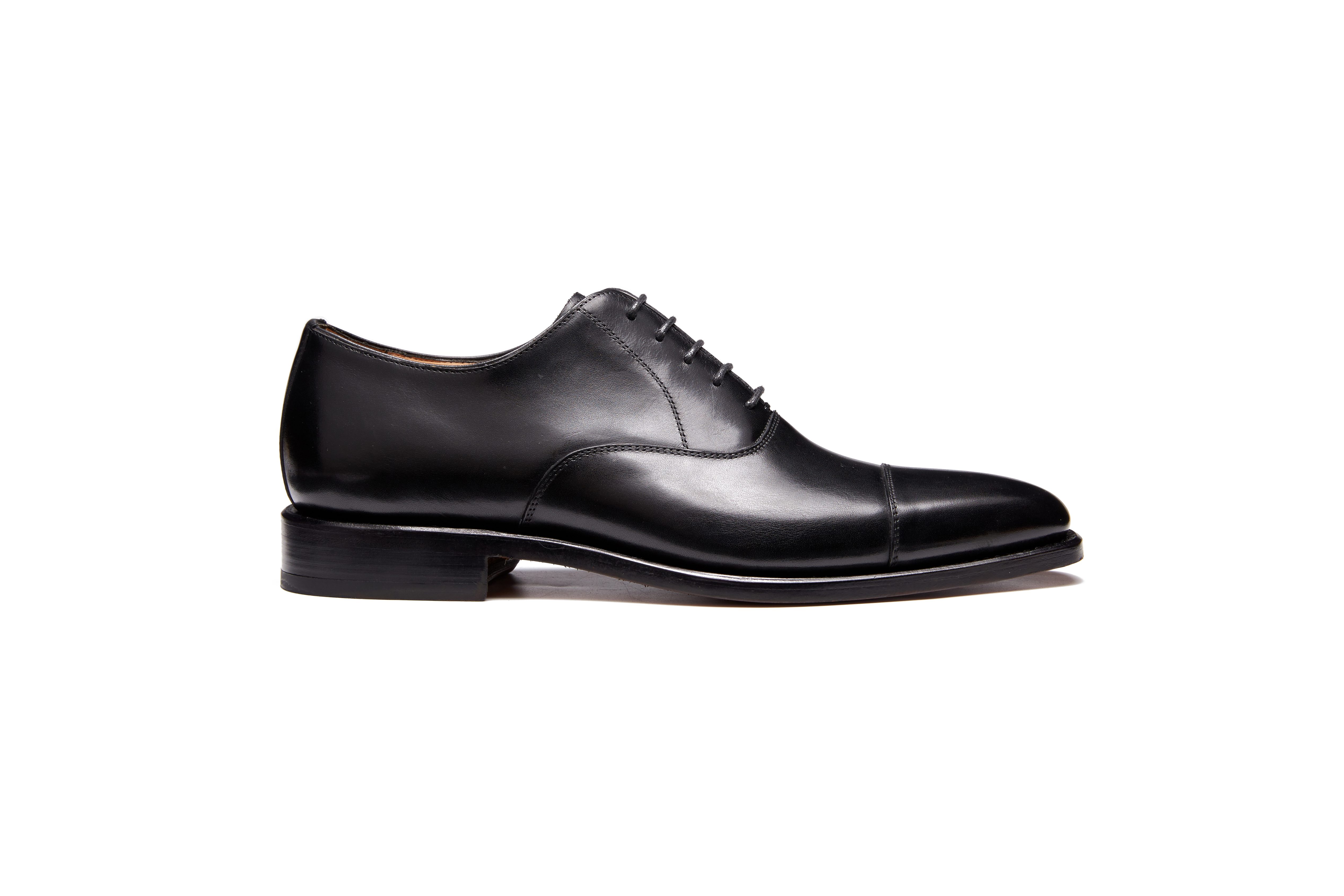 Men's Oxford, Vibram dainite-style sole 